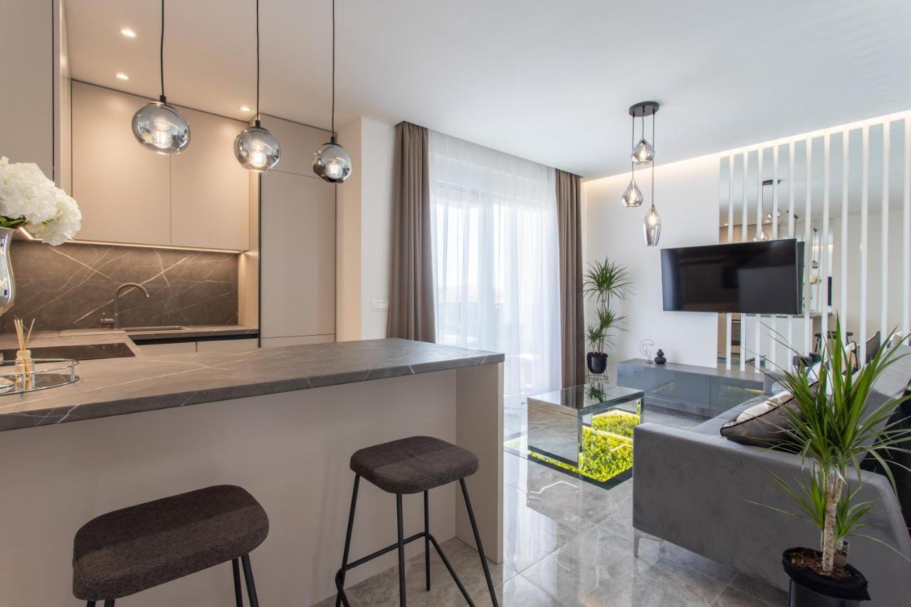 Taratta Apartment