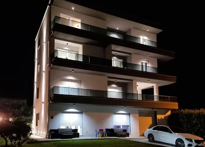Apartments Taratta 1
