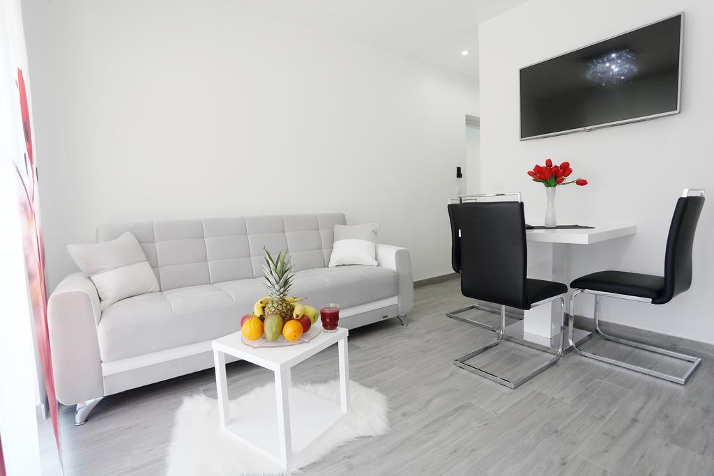 Apartment Taratta *